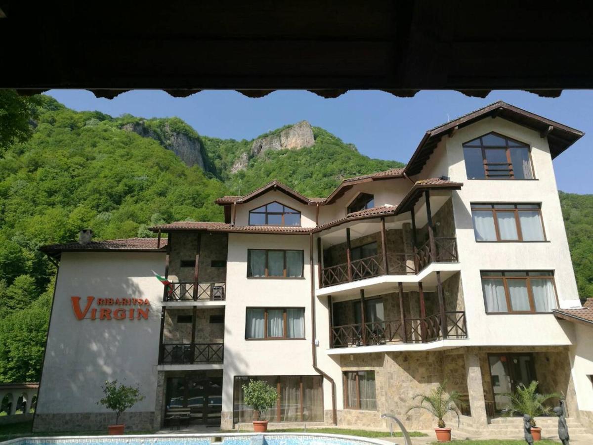 Family Hotel Virgin Ribarica Esterno foto