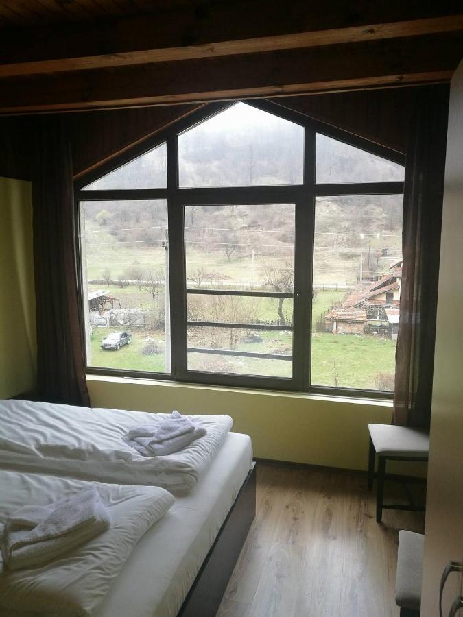 Family Hotel Virgin Ribarica Esterno foto